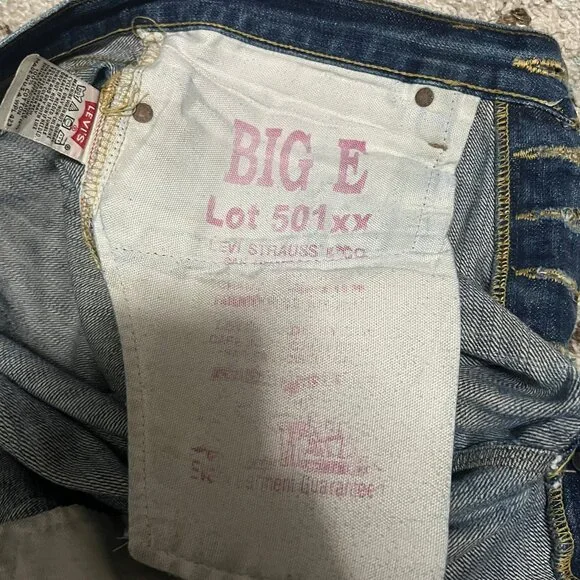 Levis Vintage Clothing 501XX Redline Selvedge Jeans Big E 32x28 Distressed 1993